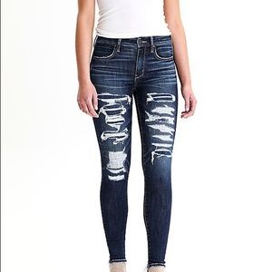 american eagle distressed jeans